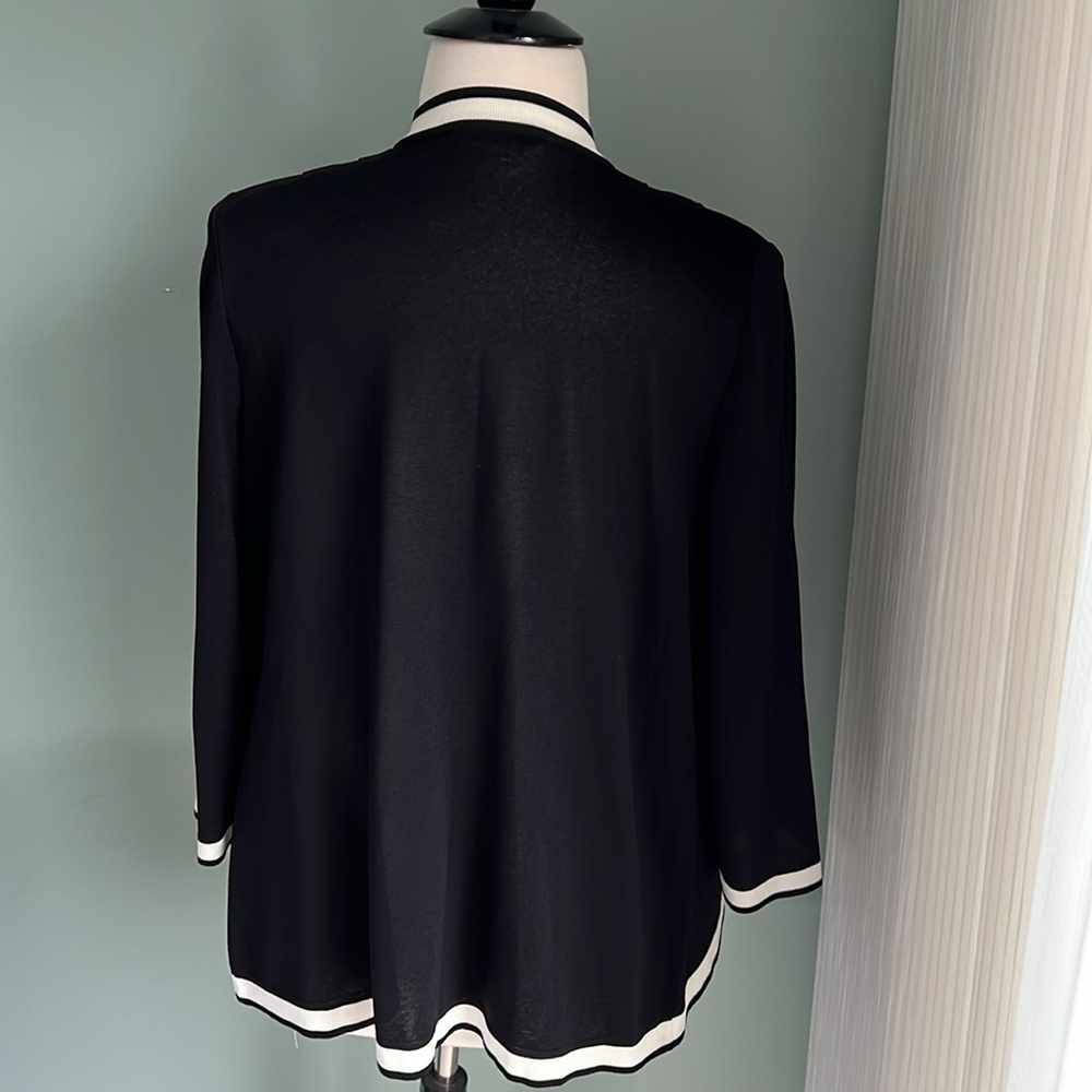 Exclusively Misook open front jacket L - Picture 2 of 4